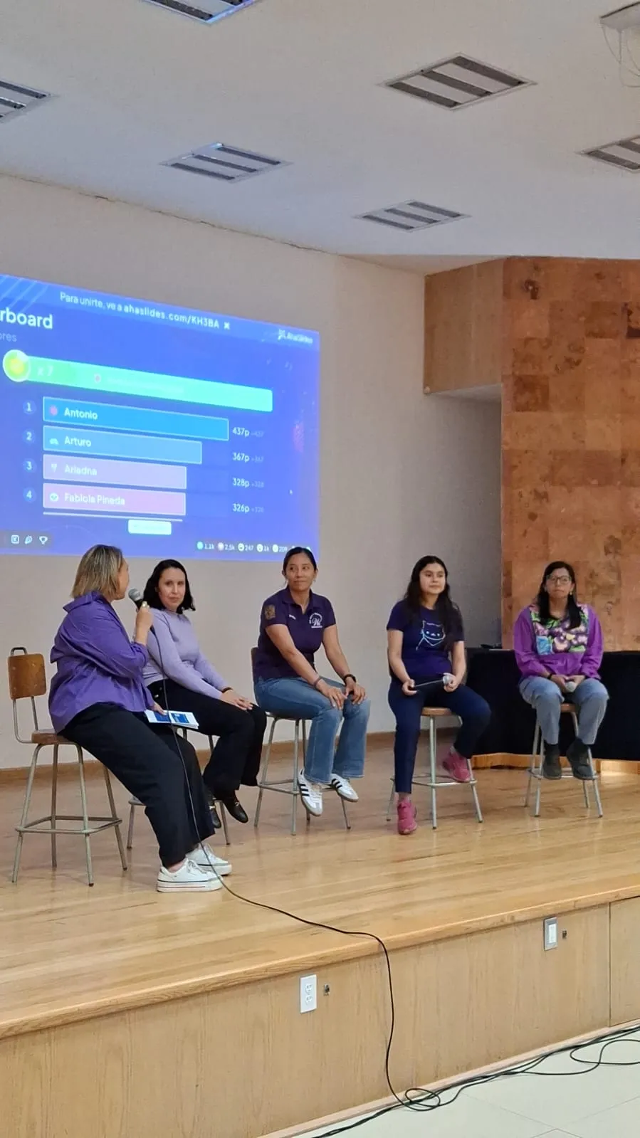  How UNAM's Faculty of Engineering used AhaSlides to engage 300 students in a live academic event